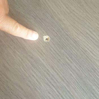 Aldığım Yemek Masası Takımında Kurulum Sırasında Kusur Oluştu Acil Yenileme Talebi