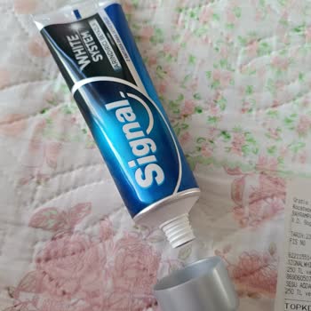 Gratis Şubelerinde Üst Üste Açılmış Diş Macunu Satışı