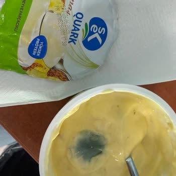 Sek Quark Ananaslı Yoğurtta Küf: Sağlık Riski Ve İade Talebi