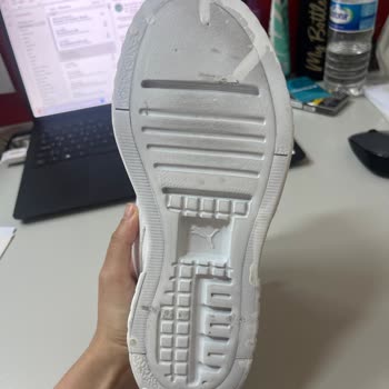 Online Lostra Gecikme ve Özensiz Paketleme Nedeniyle Ayakkabılarım Zarar Gördü