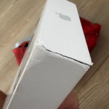 Hasarlı İPhone’lar Ve Geciken İade Süreci Hakkında Acil Şikayet