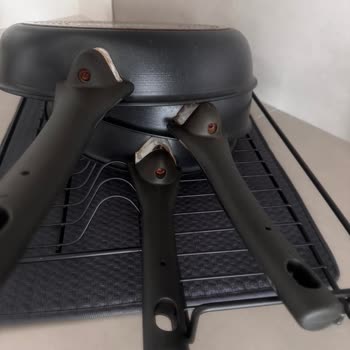 Tefal Yetkili Servisin Paslı Vidalar Ve Garanti İhmali