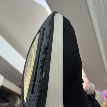 Kısa Sürede Deforme Olan Skechers Ayakkabısı İçin Değişim Ve İade Talebi