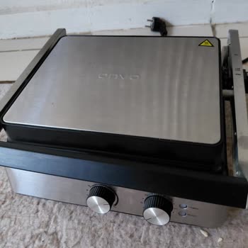 Garanti Kapsamındaki Tost Makinesinin Kırık Parçası Ve Ücretsiz Taşıma Ve Onarım Talebi