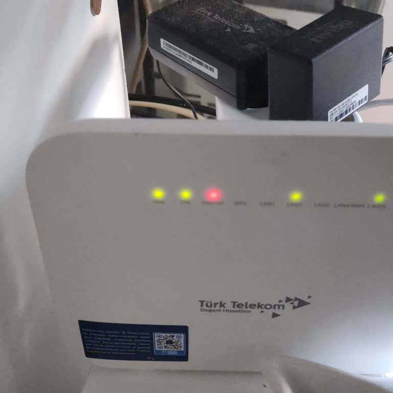 Sürekli İnternet Kesintileri Ve Yanıtsız Müşteri Hizmetleri
