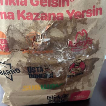 Popeyes Siparişinde Patlamış Ürün Ve Islak Paket, Tam İade Talebi