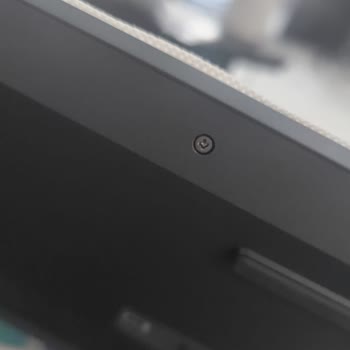 Hasarlı Şekilde Dönen Laptopta Çözülmeyen Video Hatası Ve Değişim Reddi