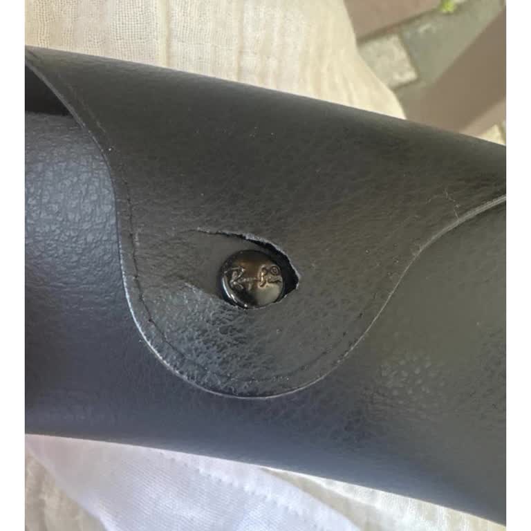 Rayban Gözlük Kılıfının Kısa Sürede Kırılması Ve Değişim Reddi