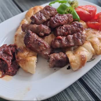 Köfteci Ramiz Şubesinde Hijyen İhmali Ve Çapraz Kontaminasyon