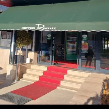 Köfteci Ramiz Şubesinde Hijyen İhmali Ve Çapraz Kontaminasyon