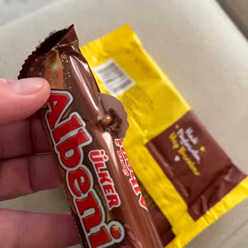 Albeni Çoklu Pakette Yırtık Çikolata Ve Hijyen Endişesi