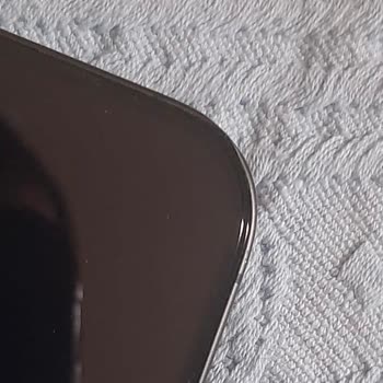 Kısa Mesafeli Düşüşte Kılıflı İPhone 17'in Beklenmedik Çökmesi Ve Servisin Kullanıcı Hatası İddiası