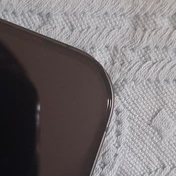 Kısa Mesafeli Düşüşte Kılıflı İPhone 17'in Beklenmedik Çökmesi Ve Servisin Kullanıcı Hatası İddiası