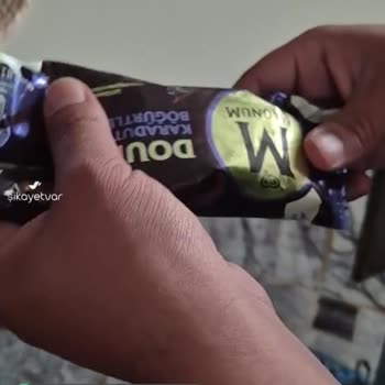 Ambalajı Kapalı Magnum Dondurma Hasarlı Ve Çubuğu Kırık Çıktı