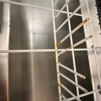 Arçelik Bulaşık Makinesinde Tekrarlayan Paslanma Sorunu Ürün Değişimi Talebi