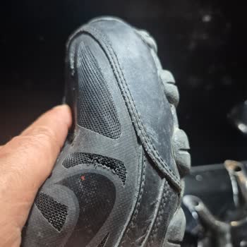 Nike Eğitim Ayakkabısının 20 Gün İçinde Yırtılması Ve İnceleme Sonucunda Kusur Bulunmadığı İddiası