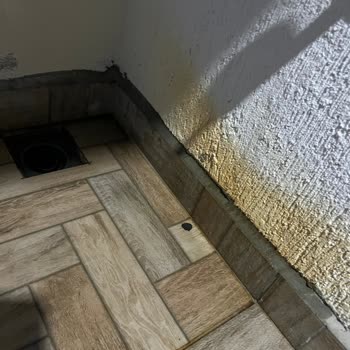 DemirDöküm Nitromix Kombim Su Damlatıyor, Balkonda Su Baskınına Maruz