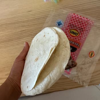 UNO Lavaşların Yapışması Ve Parçalanması Nedeniyle Değişim Ve İade Talebi