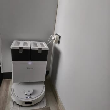 Media Markt'tan Aldığım Robot Süpürgeler Düzensiz Temizlik Ve Garantide Çözüm Yok