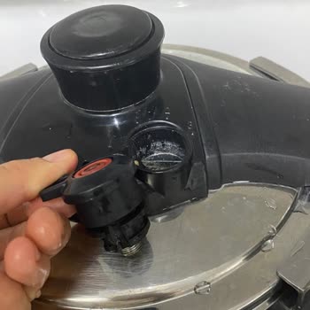 Karaca Düdüklü Tencere Kapak Parçasının Tekrar Çıkması Güvenlik Endişesi Yaratıyor