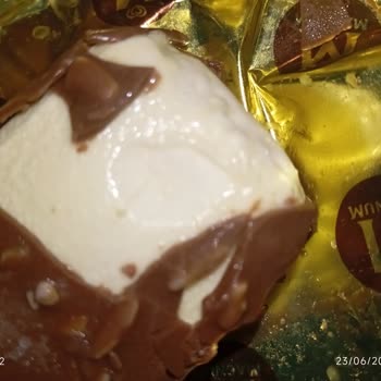 Bademli Magnum Dondurması Bozuldu Ve İade İstendi