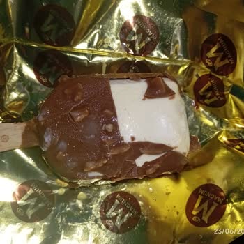 Bademli Magnum Dondurması Bozuldu Ve İade İstendi