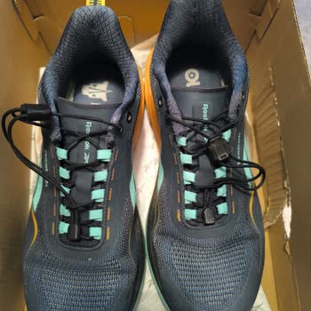 Reebok Ayakkabısındaki Görünmez Metal Çıkıntı Ve Fiziksiz Red Kararı