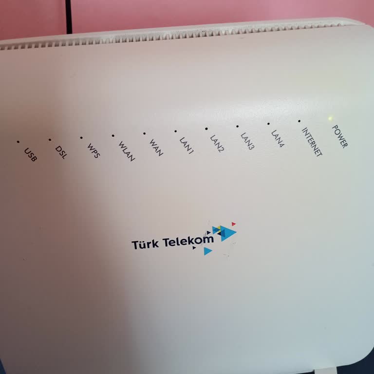 Saat Altıda Başlayan İnternet Kesintisi Çözülmedi