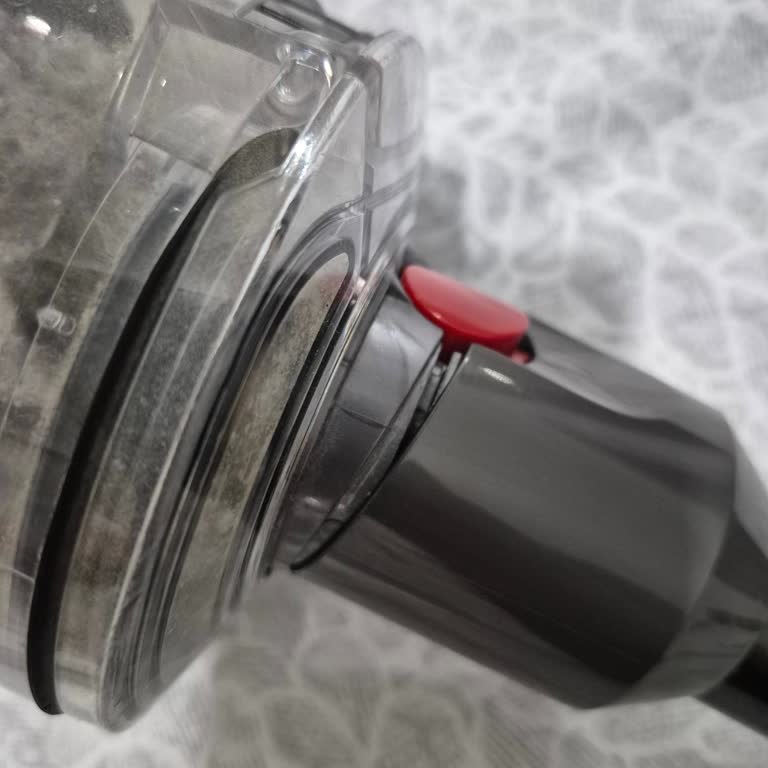 Dyson V12 Boru Deformasyonu Ve Garanti Kapsamı Talebi