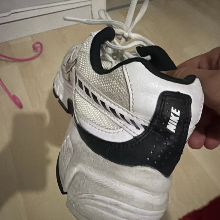 Nike Ayakkabının Arka Bilekte Kırılması Ve İade Reddi