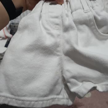 LCW Kids Şortu Üzerindeki Küf Lekesi Ve Hijyen Sorunu