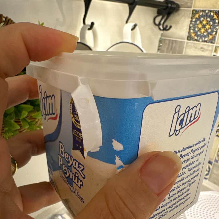 Keskin Plastik Kapak Kenarları El Kesilmesine Ve Kanama Riskine Yol Açıyor