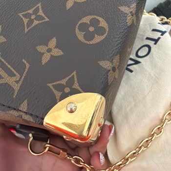 Louis Vuitton Speedy Çantada Alt Tabanda Renk Atması Kullanıcı Hatası İddiasına Karşı Şikayet
