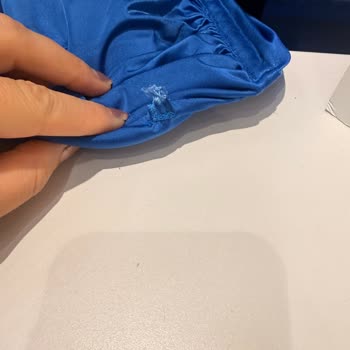 Kırılan Bikini Üstü, Değişim Reddedildi Ve Tam Para İadesi Talebi