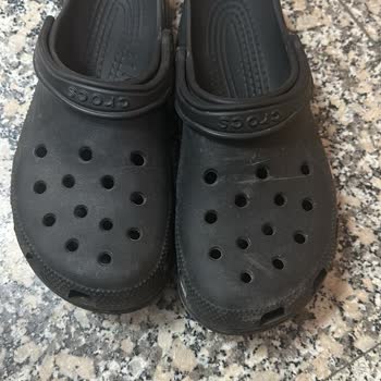 Crocs Terlik & Ayakkabı Terlik Küçüldü
