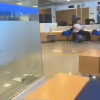 Yapı Kredi Bankası Mağduriyeti Sadece 2 Çalışan Var