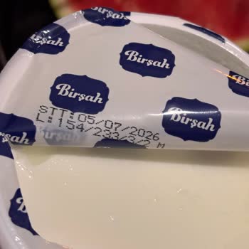 A101'de Son Kullanma Tarihine Rağmen Küflü Yoğurt