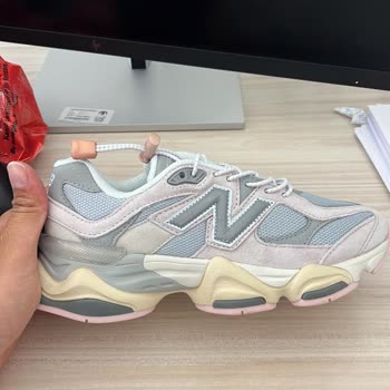 Sipariş Edilen New Balance Ayakkabının Sahte Olduğu Ve Kargo Durumunun Yanlış Gösterilmesi