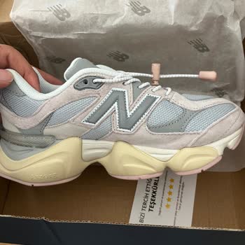Sipariş Edilen New Balance Ayakkabının Sahte Olduğu Ve Kargo Durumunun Yanlış Gösterilmesi