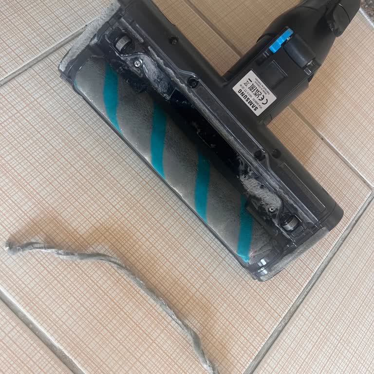 Sünger Parçasının Yerinden Çıkması Ve Garanti Servisinin Cevap Vermemesi