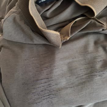 T-Shirt Hızlıca Tüylenip Deforme Oldu, Ücret İadesi İstiyorum