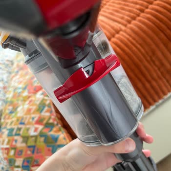 Dyson V12 Süpürgemde Kırık Parça Ve Garanti Dışı İnceleme Ücreti İtirazı