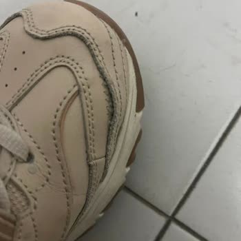 Skechers Dlites Ayakkabısında Kısa Sürede Dikiş Açılması Ve İç Astar Yırtılması
