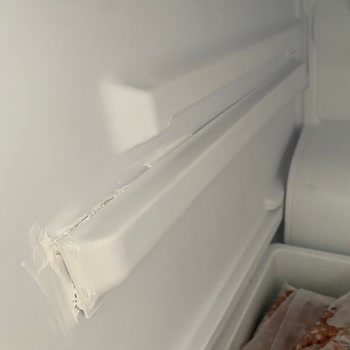 Silikon Kokulu Buzdolabı Ve Kapı Contası Değişmemesi Nedeniyle Ürün Değişimi Talebi