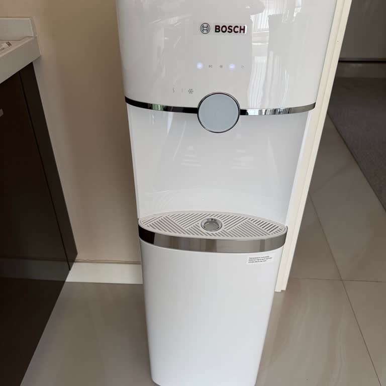 Oda Sıcaklığındaki Suyu Bile Soğuk Veren Bosch Su Sebili İçin Değişim Talebi
