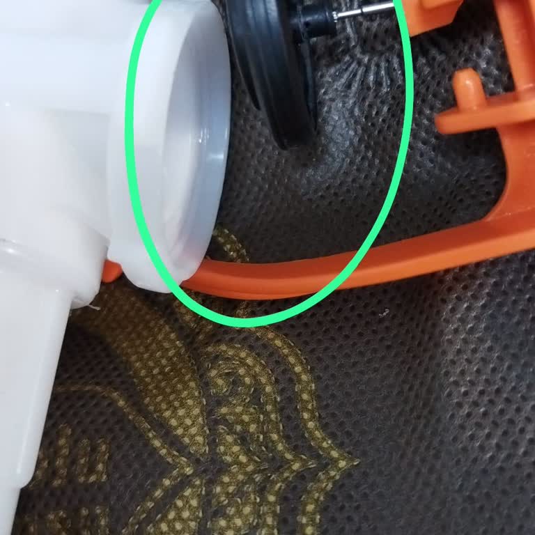 Şamandıra Arızası Nedeniyle Su Kaçıran Rezervuar Ve Vitra’nın Destek Vermemesi