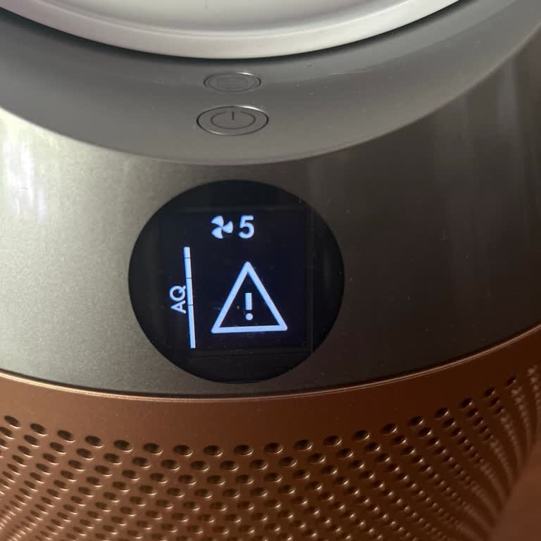 Dyson Nemlendirici Hava Temizleyicisi Sürekli Arıza İşareti Veriyor Ve Servis Çözüm Sağlamıyor