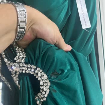 Abiyefon Satıcı Defolu Elbiseyi İadeyi Reddetti, 4300 TL Geri Ödeme Talebi