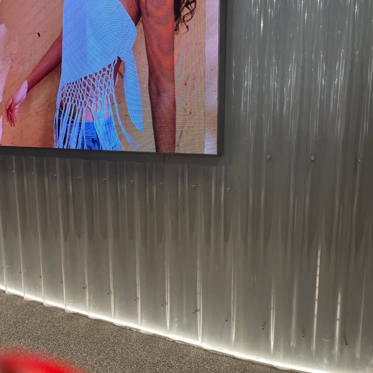 Bershka Mağazasında Uzun Bekleme Ve Yanıltıcı Bilgilendirme