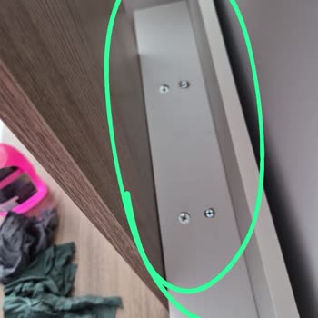 İstikbal Mobilya’da Teslim Edilen Ürünlerde Defolu Parçalar Ve Hatalı Montaj